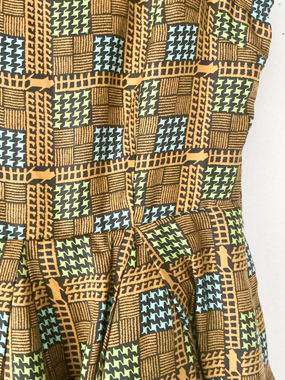 Girls From Savoy Anthropologie Silk Geometric Print Fit & Flare Dress Size 4P - Picture 3 of 9
